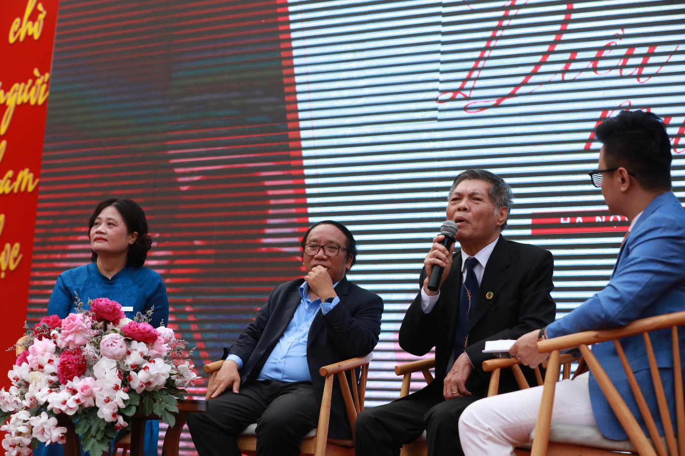 Diễn đàn 'Điều em muốn nói': Những chia sẻ từ trái tim ảnh 39 Diễn đàn 'Điều em muốn nói': Những chia sẻ từ trái tim ảnh 39