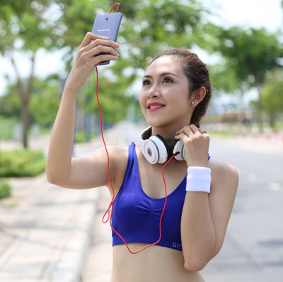 “Sành điệu – hàng hiệu” với smartphone ảnh 3