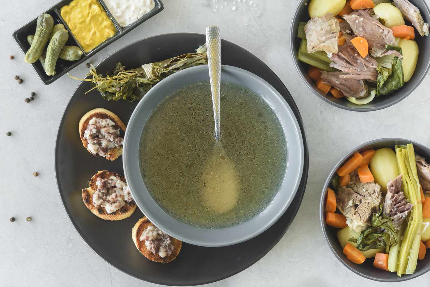 Món Pot au Feu trứ danh của Pháp. Món Pot au Feu trứ danh của Pháp.