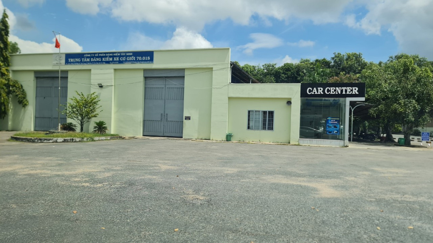 Một trong 2 Trung tâm đăng kiểm tạm dừng hoạt động. Ảnh: C.Đ Một trong 2 Trung tâm đăng kiểm tạm dừng hoạt động. Ảnh: C.Đ