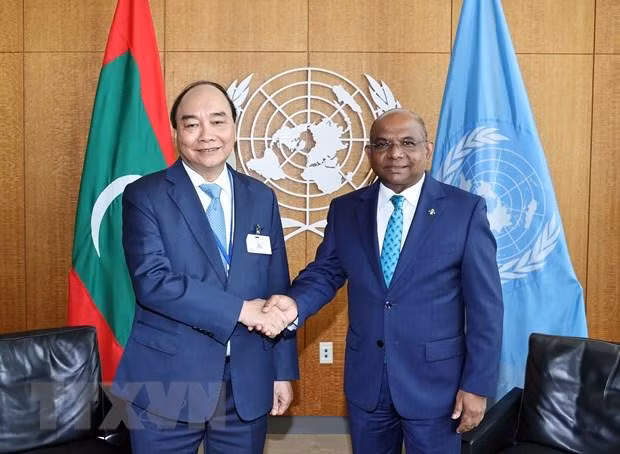 Chủ tịch nước Nguyễn Xuân Phúc gặp Chủ tịch Đại hội đồng Liên Hợp Quốc Abdullah Shalid. (Ảnh: Thống Nhất/TTXVN) Chủ tịch nước Nguyễn Xuân Phúc gặp Chủ tịch Đại hội đồng Liên Hợp Quốc Abdullah Shalid. (Ảnh: Thống Nhất/TTXVN)
