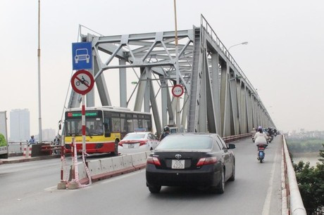 Từ 27/11 Sở GTVT Hà Nội tổ chức giao thông trên cầu Chương Dương, Hà Nội. Ảnh: PV