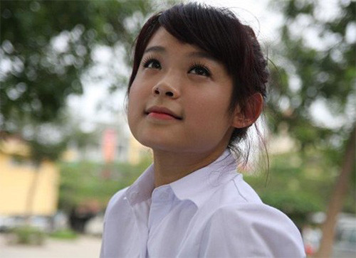 Hình ảnh trong veo của Huyền lúc đóng phim Phá án, năm 2009