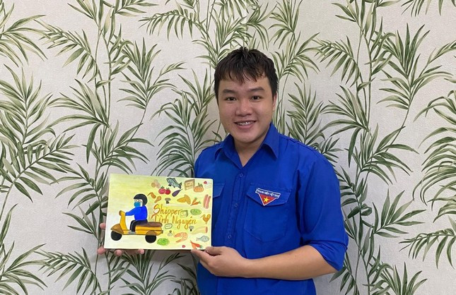 Anh Khưu Tấn Bửu – Giám đốc Công ty TNHH MTV Khưu Tấn Bửu, chuyên về sản xuất tranh gạo ở TP Cần Thơ. Anh Khưu Tấn Bửu – Giám đốc Công ty TNHH MTV Khưu Tấn Bửu, chuyên về sản xuất tranh gạo ở TP Cần Thơ.