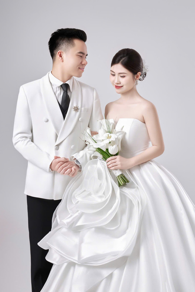 Cặp đôi về chung một nhà vào 23/2 vừa qua. Cặp đôi về chung một nhà vào 23/2 vừa qua.