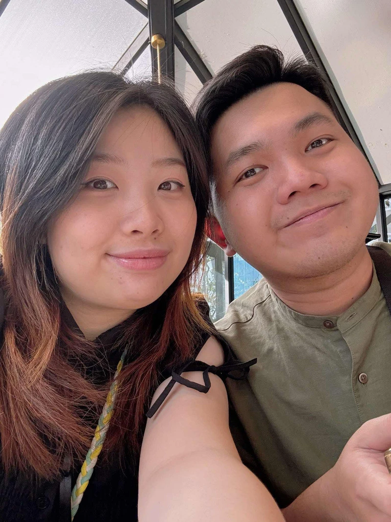 Châu và Tài đã có 10 năm bên nhau. Châu và Tài đã có 10 năm bên nhau.