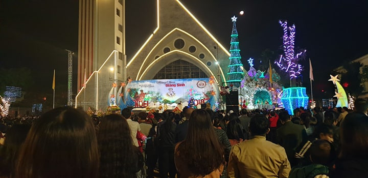 Rộn ràng không khí đón Giáng sinh 2018 ảnh 58