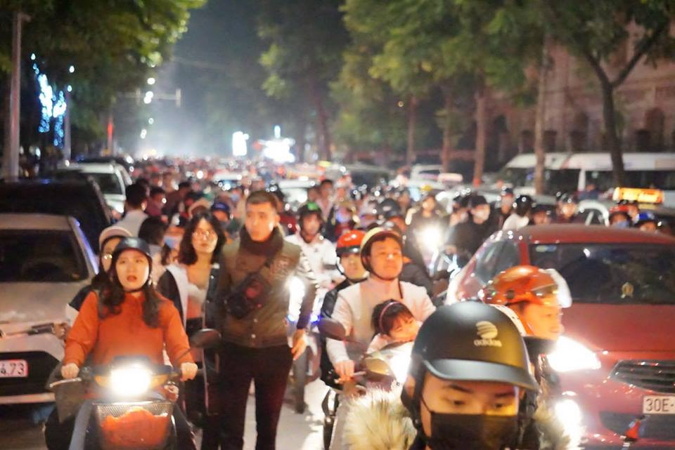 Rộn ràng không khí đón Giáng sinh 2018 ảnh 8