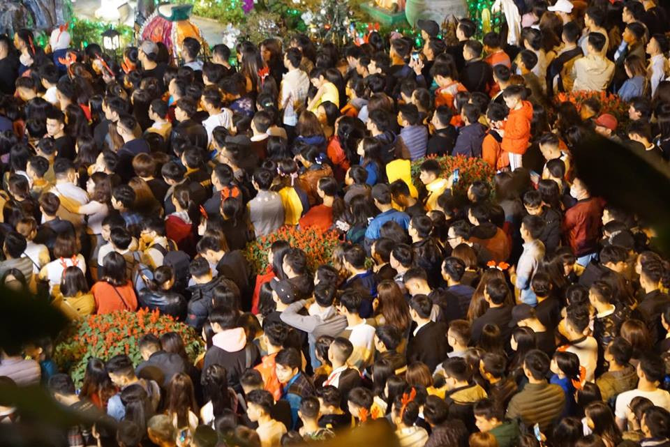 Rộn ràng không khí đón Giáng sinh 2018 ảnh 2