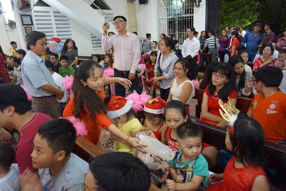 Rộn ràng không khí đón Giáng sinh 2018 ảnh 39