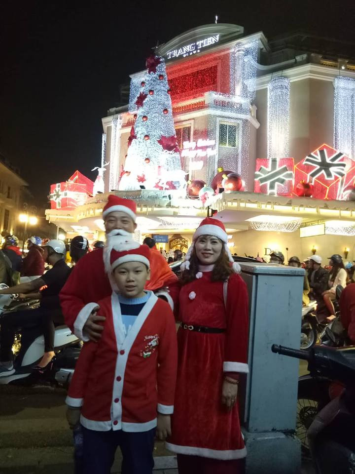 Rộn ràng không khí đón Giáng sinh 2018 ảnh 46