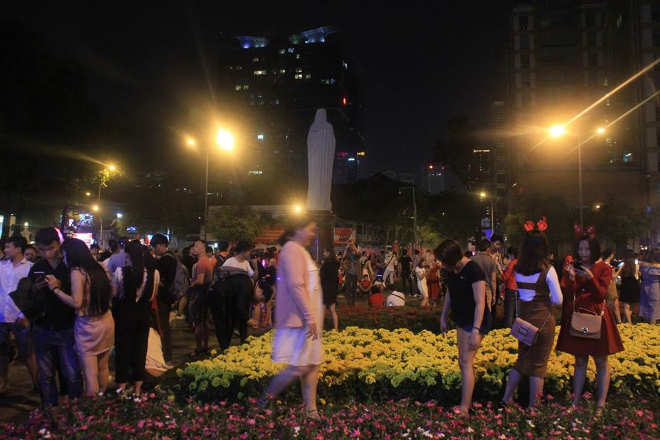 Rộn ràng không khí đón Giáng sinh 2018 ảnh 13