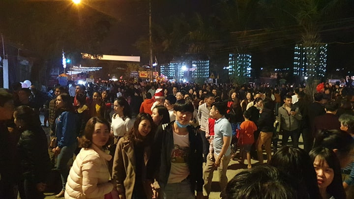 Rộn ràng không khí đón Giáng sinh 2018 ảnh 59