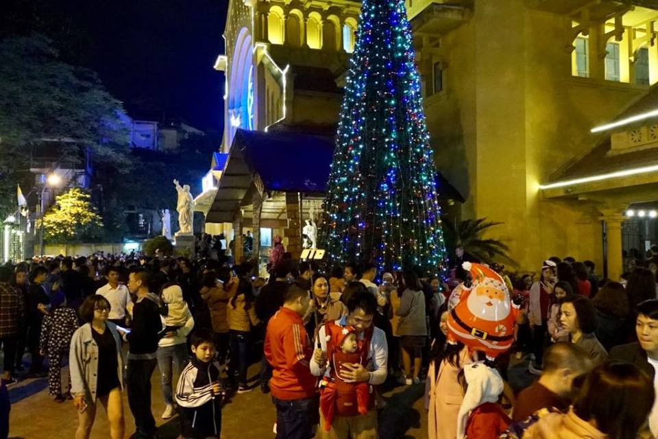 Rộn ràng không khí đón Giáng sinh 2018 ảnh 26