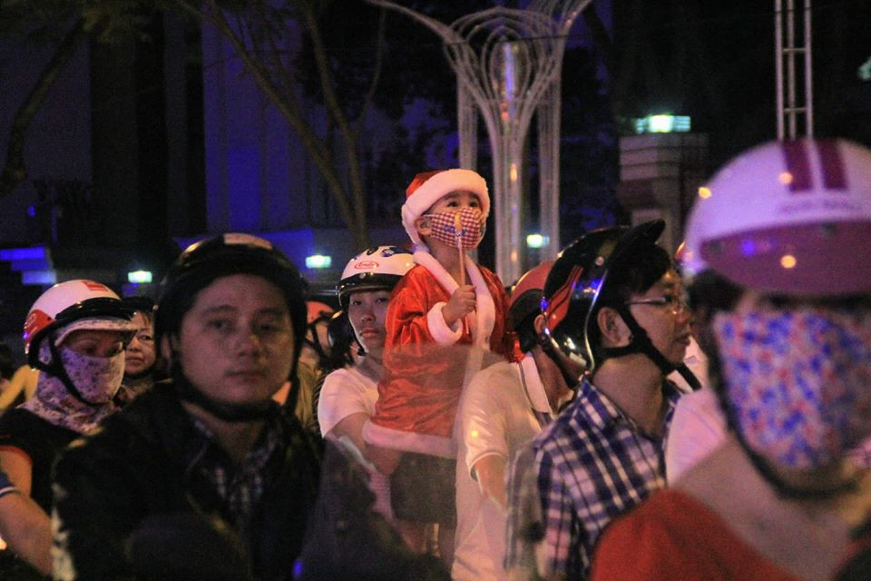 Rộn ràng không khí đón Giáng sinh 2018 ảnh 35