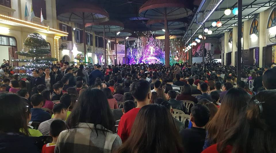 Rộn ràng không khí đón Giáng sinh 2018 ảnh 24