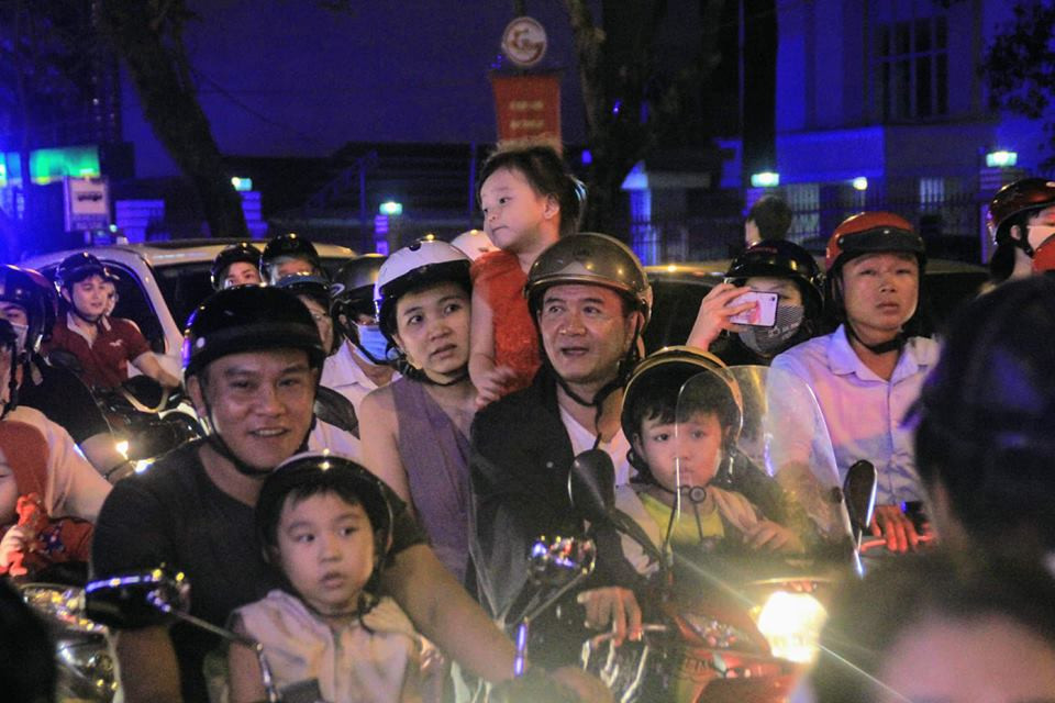 Rộn ràng không khí đón Giáng sinh 2018 ảnh 34