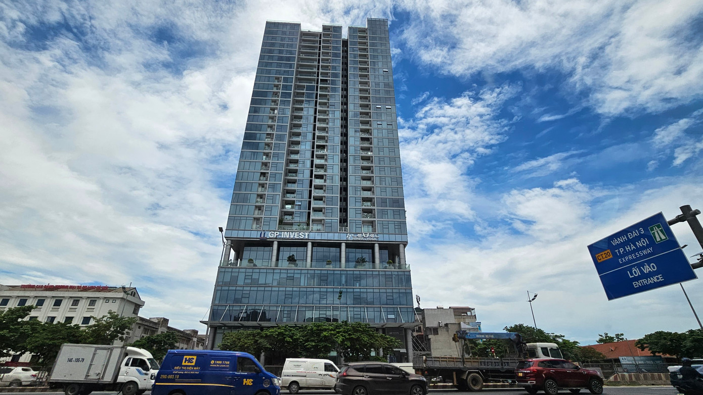 Việc áp dụng bảng giá đất mới sát với giá thị trường sẽ làm tăng chi phí đầu tư xây dựng các dự án, tăng giá bán nhà ở, bất động sản lên 15-20% so với trước.