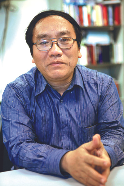  Nhà thơ nhà báo Trần Đăng Khoa