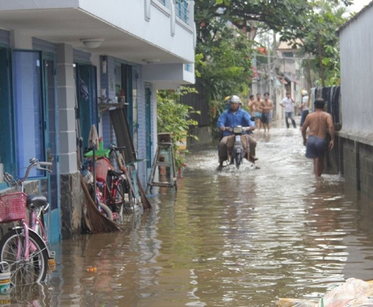 Hơn 20 hộ dân bị ngập nặng