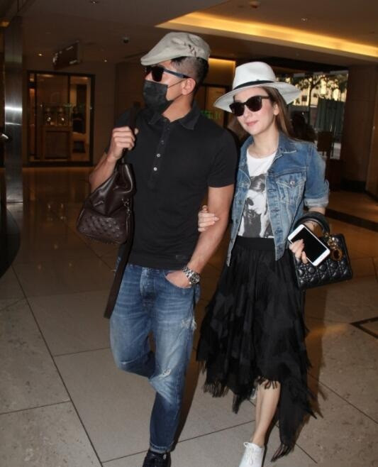 Vợ chồng Quách Phú Thành tay trong tay sau đám cưới ảnh 5