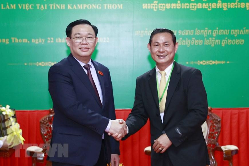Chủ tịch Quốc hội Vương Đình Huệ tiếp Phó Tỉnh trưởng Kampong Thom. (Ảnh: Doãn Tấn/TTXVN) Chủ tịch Quốc hội Vương Đình Huệ tiếp Phó Tỉnh trưởng Kampong Thom. (Ảnh: Doãn Tấn/TTXVN)