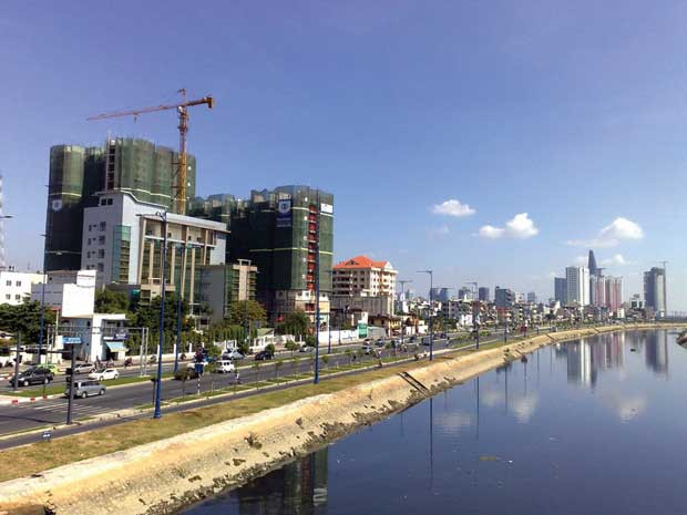 Nhiều hệ lụy từ sự đóng băng của thị trường BĐS. Nhiều hệ lụy từ sự đóng băng của thị trường BĐS