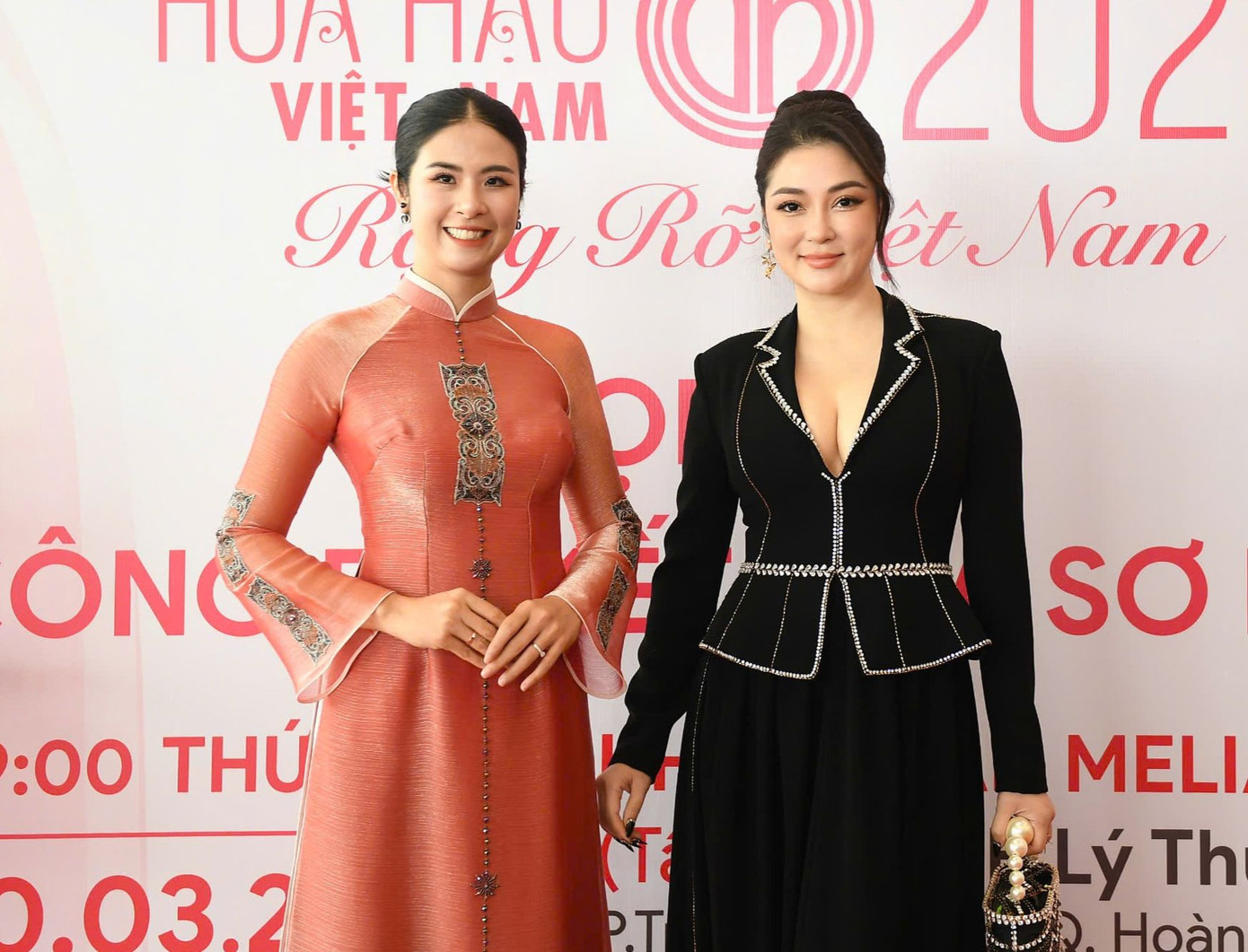 Hoa hậu Nguyễn Thị Huyền và Hoa hậu Ngọc Hân hội ngộ tại họp báo công bố Top 41 cuộc thi Hoa hậu Việt Nam năm 2024. Ảnh: Dương Triều. Hoa hậu Nguyễn Thị Huyền và Hoa hậu Ngọc Hân hội ngộ tại họp báo công bố Top 41 cuộc thi Hoa hậu Việt Nam năm 2024. Ảnh: Dương Triều.