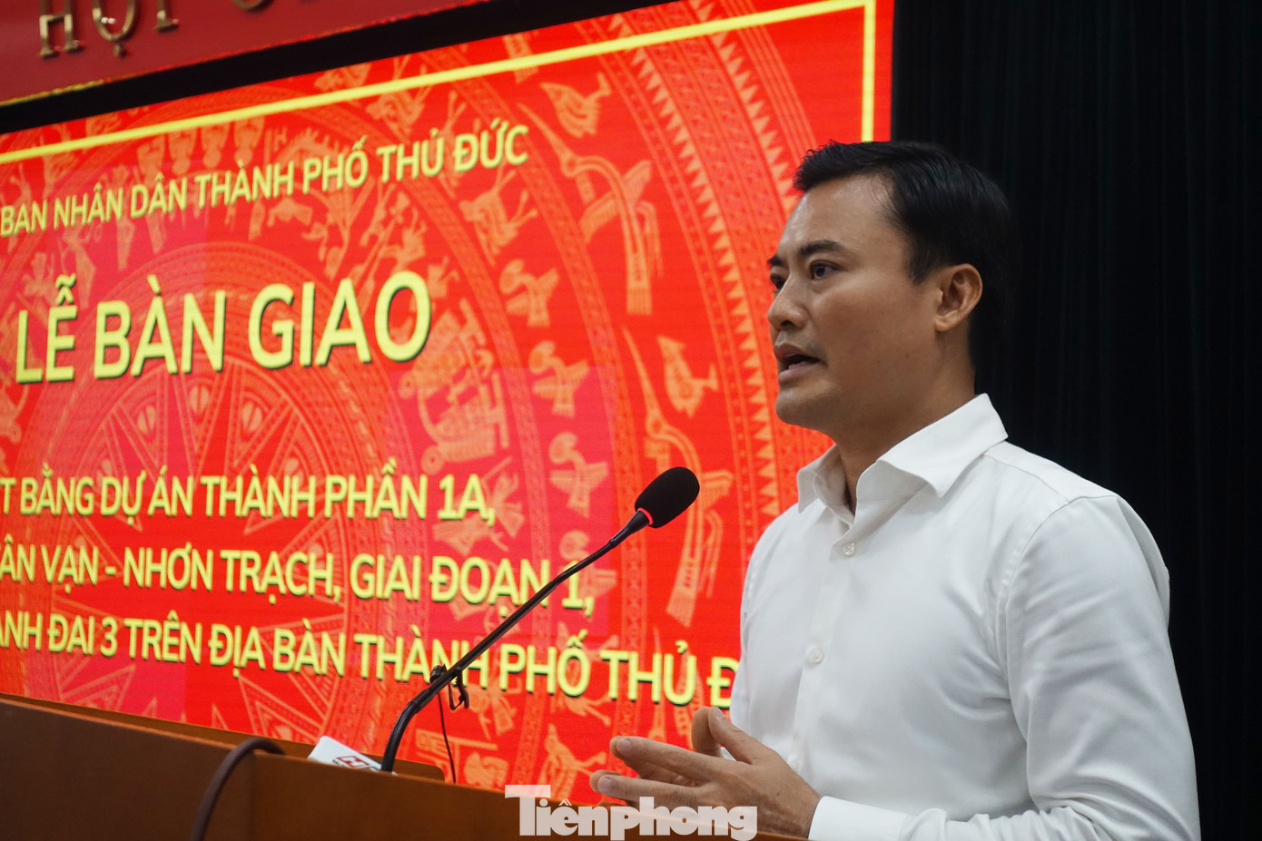 Ông Bùi Xuân Cường - Phó Chủ tịch UBND TPHCM phát biểu tại buổi lễ. Ông Bùi Xuân Cường - Phó Chủ tịch UBND TPHCM phát biểu tại buổi lễ.