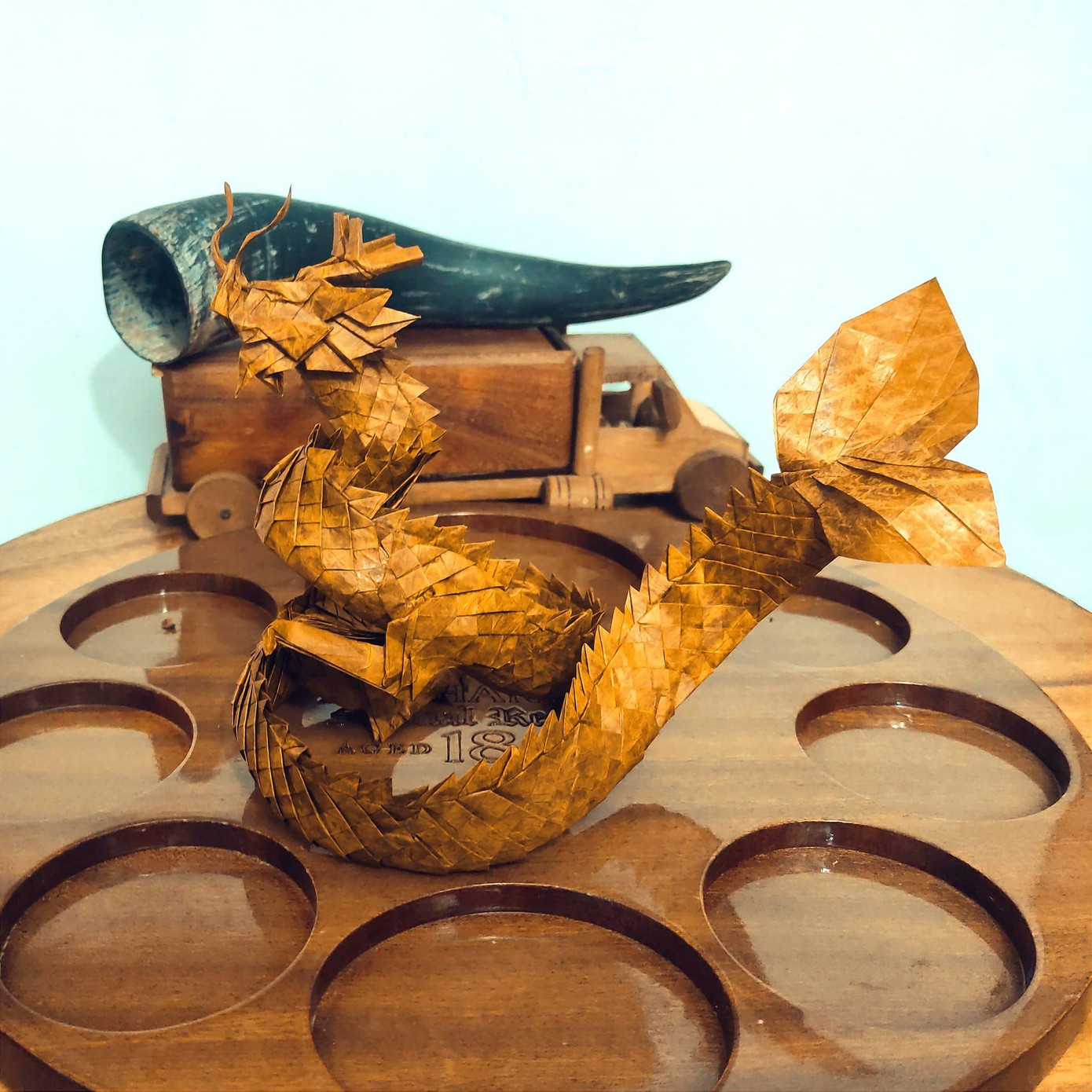 Một trong số những tác phẩm origami độc đáo do anh Đạt thực hiện. Một trong số những tác phẩm origami độc đáo do anh Đạt thực hiện.