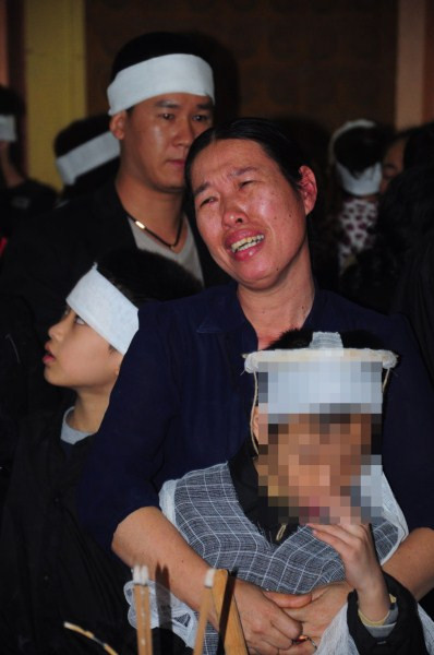 Nỗi đau tột cùng của người thân chị Huyền