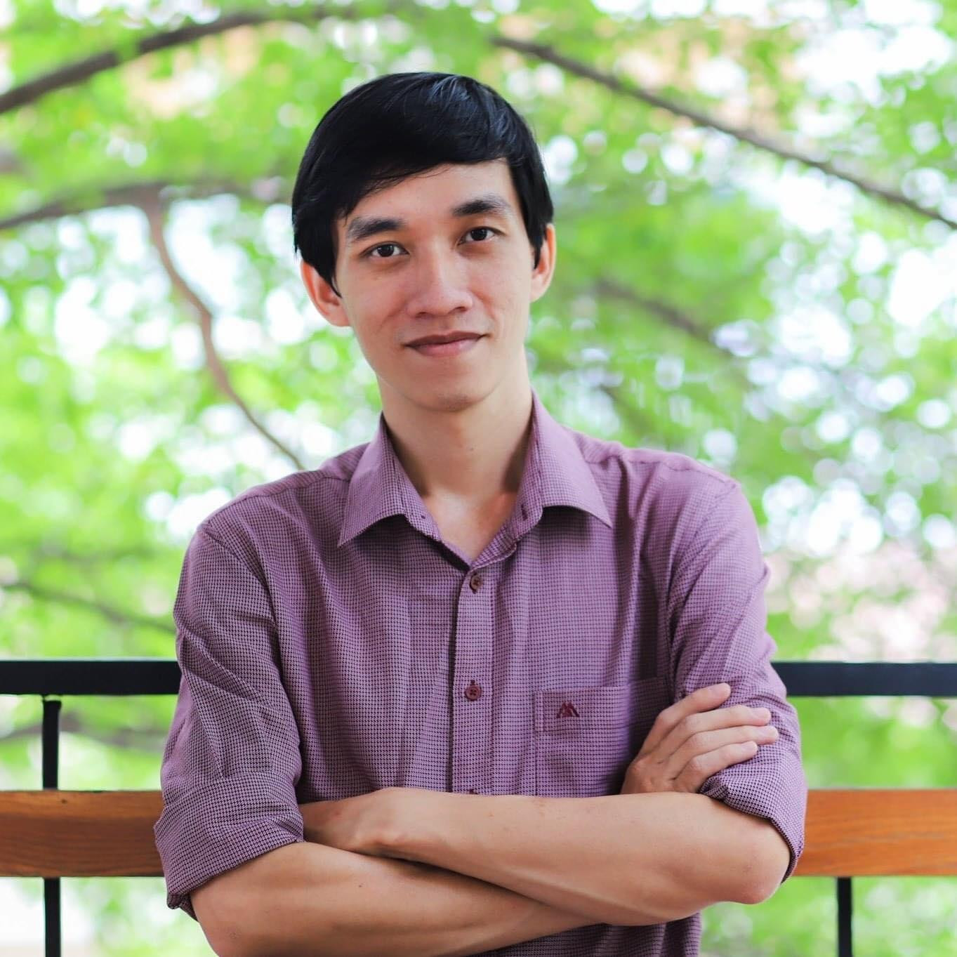 Thầy Khôi cho biết, học bạ của teen sẽ chất lượng hơn với các giải thưởng của kỳ thi Học sinh giỏi các cấp. Ảnh: NVCC.