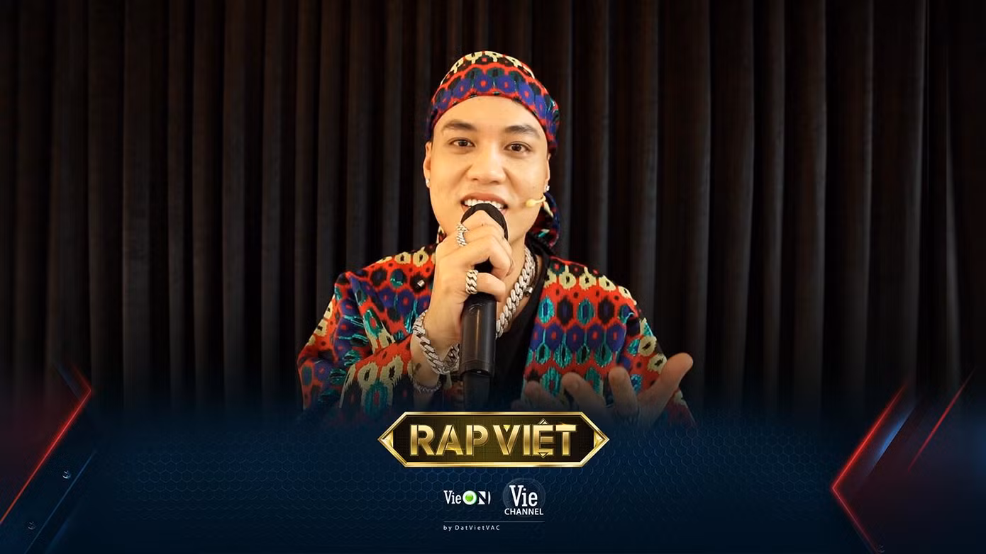 Khác với suy nghĩ mọi người về một LK trầm tính, tạo hình của nam HLV trong Rap Việt mùa 2 sẽ khiến bạn bất ngờ.
