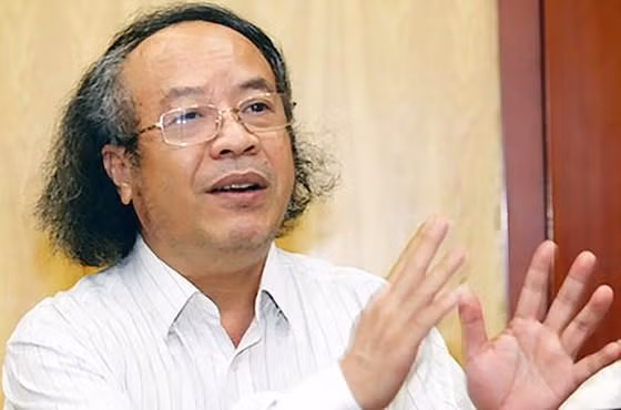 PGS.TS Đỗ Ngọc Thống cho rằng đề thi năm nay có thể dễ dàng tìm được trên mạng Internet. Ảnh: FBNV