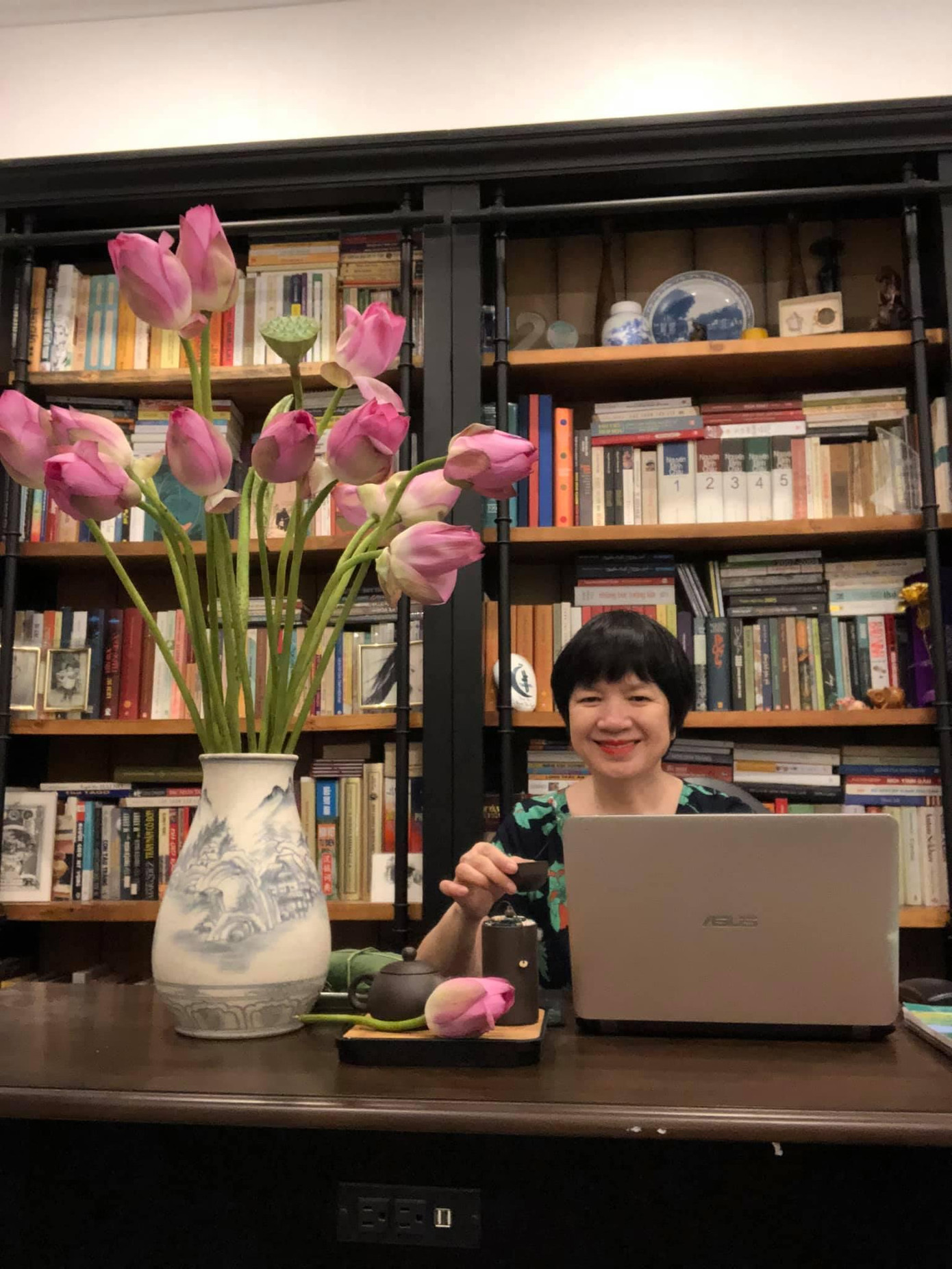 Cô Trịnh Thu Tuyết đề nghị, đáp án chỉ nên là một hoặc nhiều phương án tham khảo cho học trò và giám khảo. Ảnh: FBNV Cô Trịnh Thu Tuyết đề nghị, đáp án chỉ nên là một hoặc nhiều phương án tham khảo cho học trò và giám khảo. Ảnh: FBNV