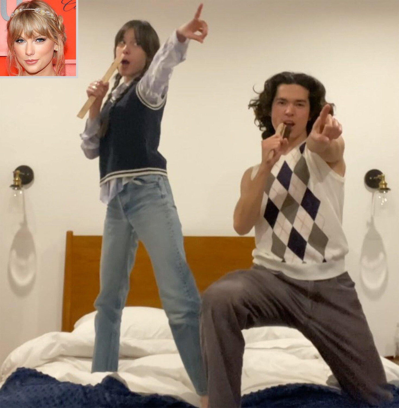 Không phải ảnh ghép đâu, đây thực sự là khoảnh khắc khi hai Swifties gặp gỡ đấy!