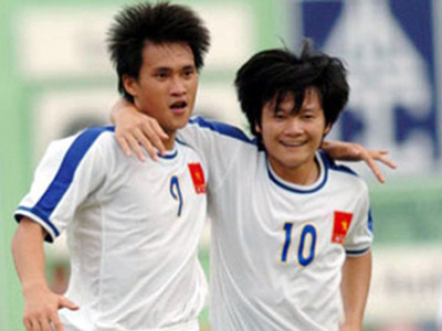 Hai số phận đang về cùng một con đường sau nhiều đoạn rẽ.