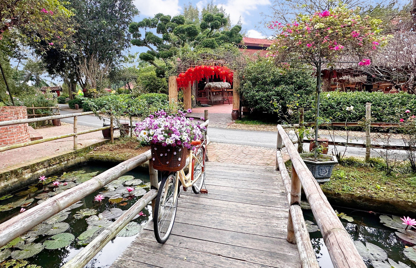 Nhiều du khách đánh giá, Thảo Viên resort là điểm đến hấp dẫn cho ngày cuối tuần gần Hà Nội, nơi lý tưởng để sum vầy, vui vẻ bên gia đình, bạn bè và tổ chức những cuộc hội thảo, hội nghị quan trọng với đối tác trong một không gian vừa sang trọng vừa gần gũi với thiên nhiên, cùng phong cách phục vụ nhiệt tình, chu đáo và hệ thống cơ sở vật chất hiện đại tiện nghi của khu nghỉ dưỡng mang đẳng cấp quốc tế…