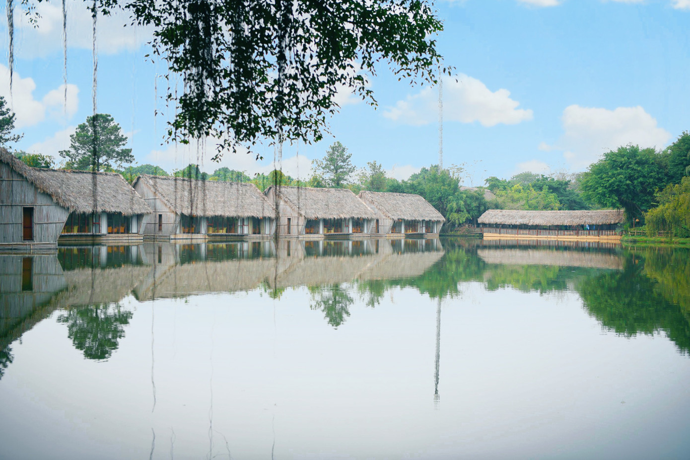 Nhiều du khách đánh giá, Thảo Viên resort là điểm đến hấp dẫn cho ngày cuối tuần gần Hà Nội, nơi lý tưởng để sum vầy, vui vẻ bên gia đình, bạn bè và tổ chức những cuộc hội thảo, hội nghị quan trọng với đối tác trong một không gian vừa sang trọng vừa gần gũi với thiên nhiên, cùng phong cách phục vụ nhiệt tình, chu đáo và hệ thống cơ sở vật chất hiện đại tiện nghi của khu nghỉ dưỡng mang đẳng cấp quốc tế…