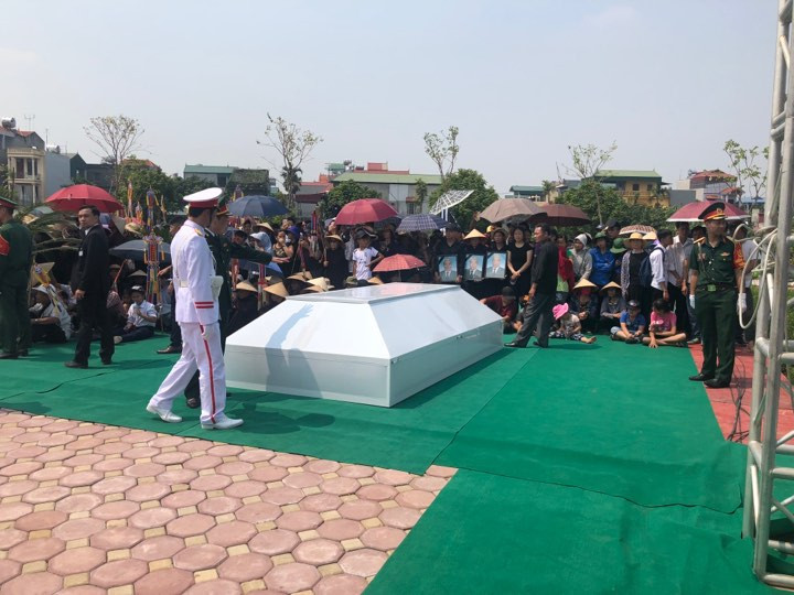 Lễ an táng nguyên Tổng Bí thư Đỗ Mười tại quê nhà ảnh 21