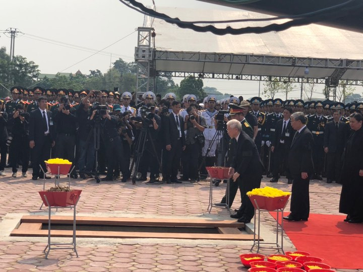 Lễ an táng nguyên Tổng Bí thư Đỗ Mười tại quê nhà ảnh 5