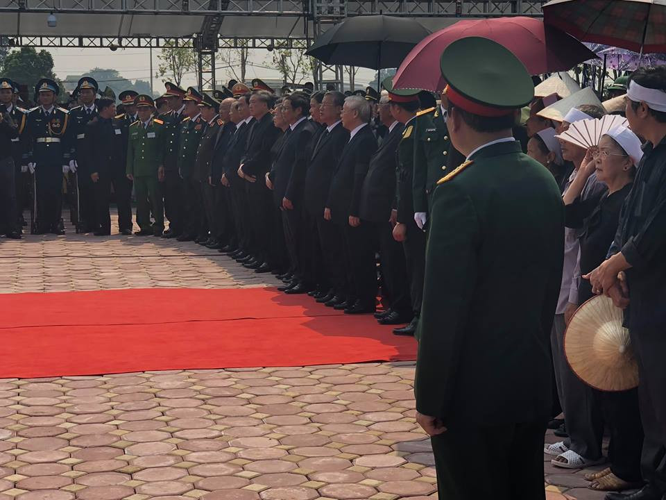 Lễ an táng nguyên Tổng Bí thư Đỗ Mười tại quê nhà ảnh 11