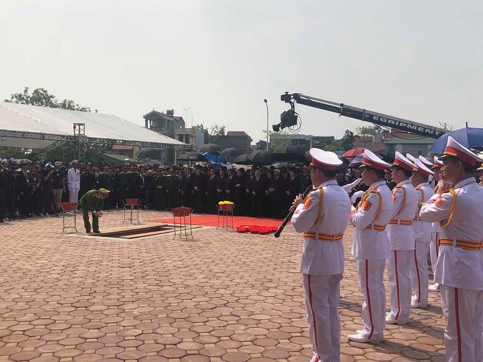 Lễ an táng nguyên Tổng Bí thư Đỗ Mười tại quê nhà ảnh 8