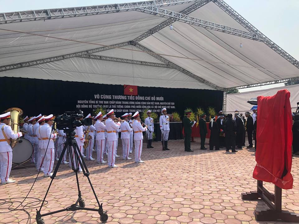 Lễ an táng nguyên Tổng Bí thư Đỗ Mười tại quê nhà ảnh 16