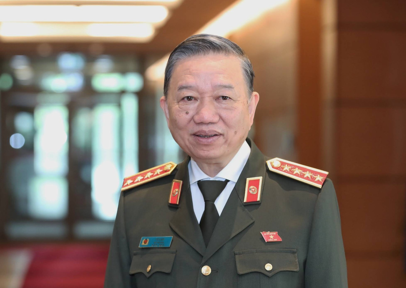 Đại tướng Tô Lâm, Bộ trưởng Bộ Công an được Trung ương thống nhất giới thiệu để Quốc hội bầu giữ chức Chủ tịch nước. Đại tướng Tô Lâm, Bộ trưởng Bộ Công an được Trung ương thống nhất giới thiệu để Quốc hội bầu giữ chức Chủ tịch nước.