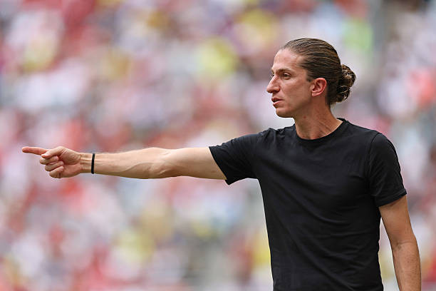 Filipe Luis có thể dẫn dắt đội tuyển Brazil. Filipe Luis có thể dẫn dắt đội tuyển Brazil.