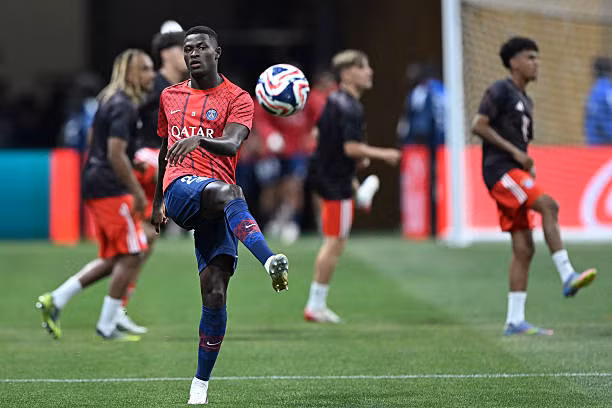 PSG đánh bại Bayern với 9 người trên sân ảnh 9