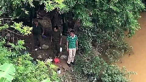 Bác sĩ giết vợ phi tang xác xuống sông: Thi thể trôi sang Trung Quốc? ảnh 1