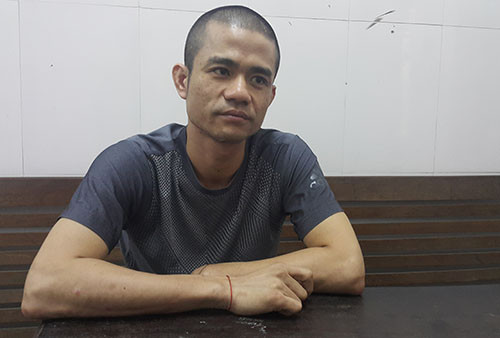 Diễn biến bất ngờ vụ ôm lựu đạn đòi chết cùng công an ảnh 1