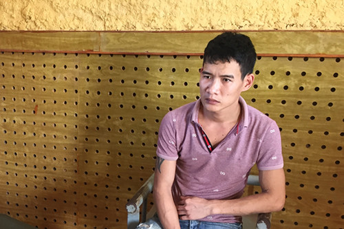 Tài xế nổ súng khi bị vướng xe không đi được ảnh 1